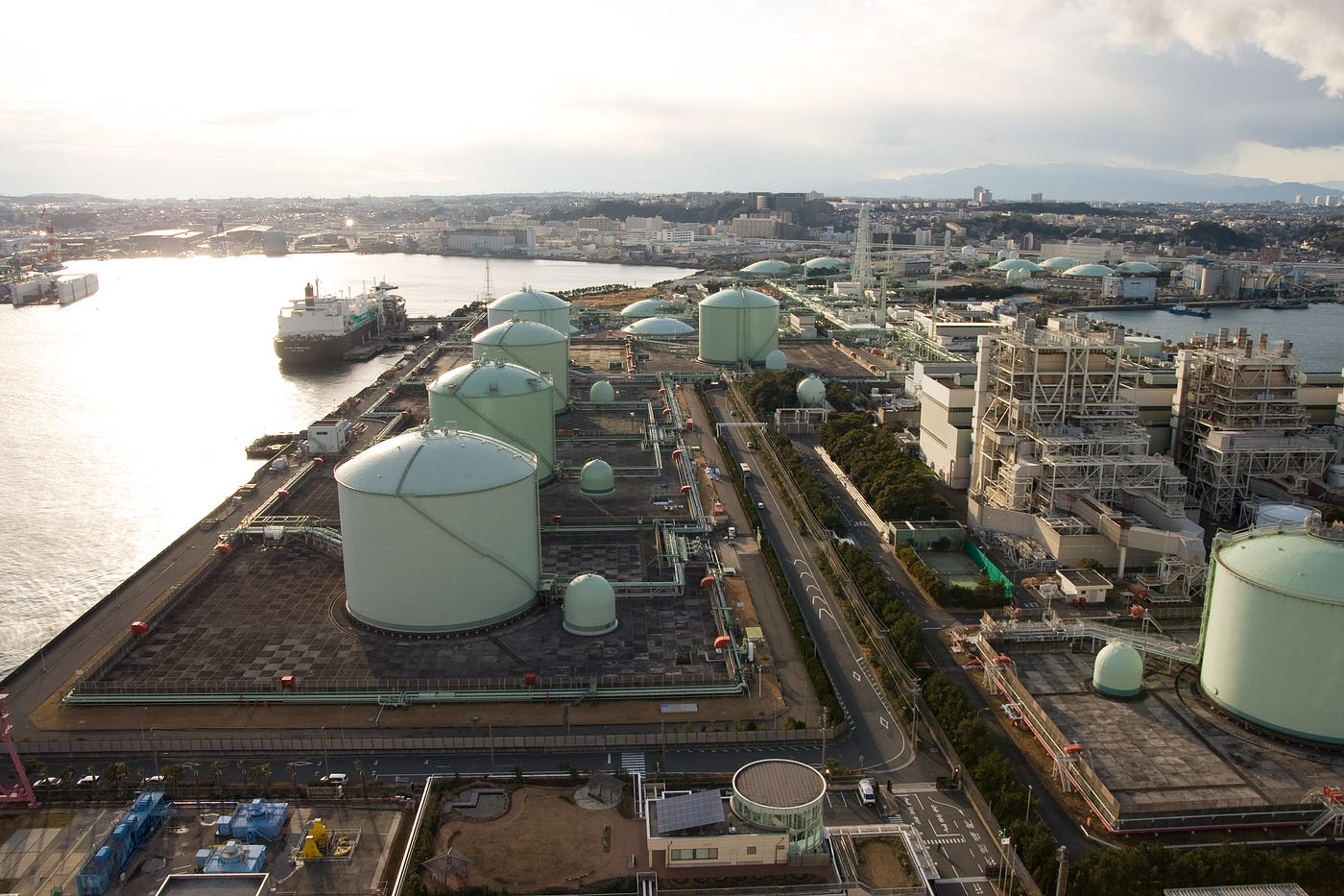No wrench screw anchors enabling Argentina’s LNG export growth