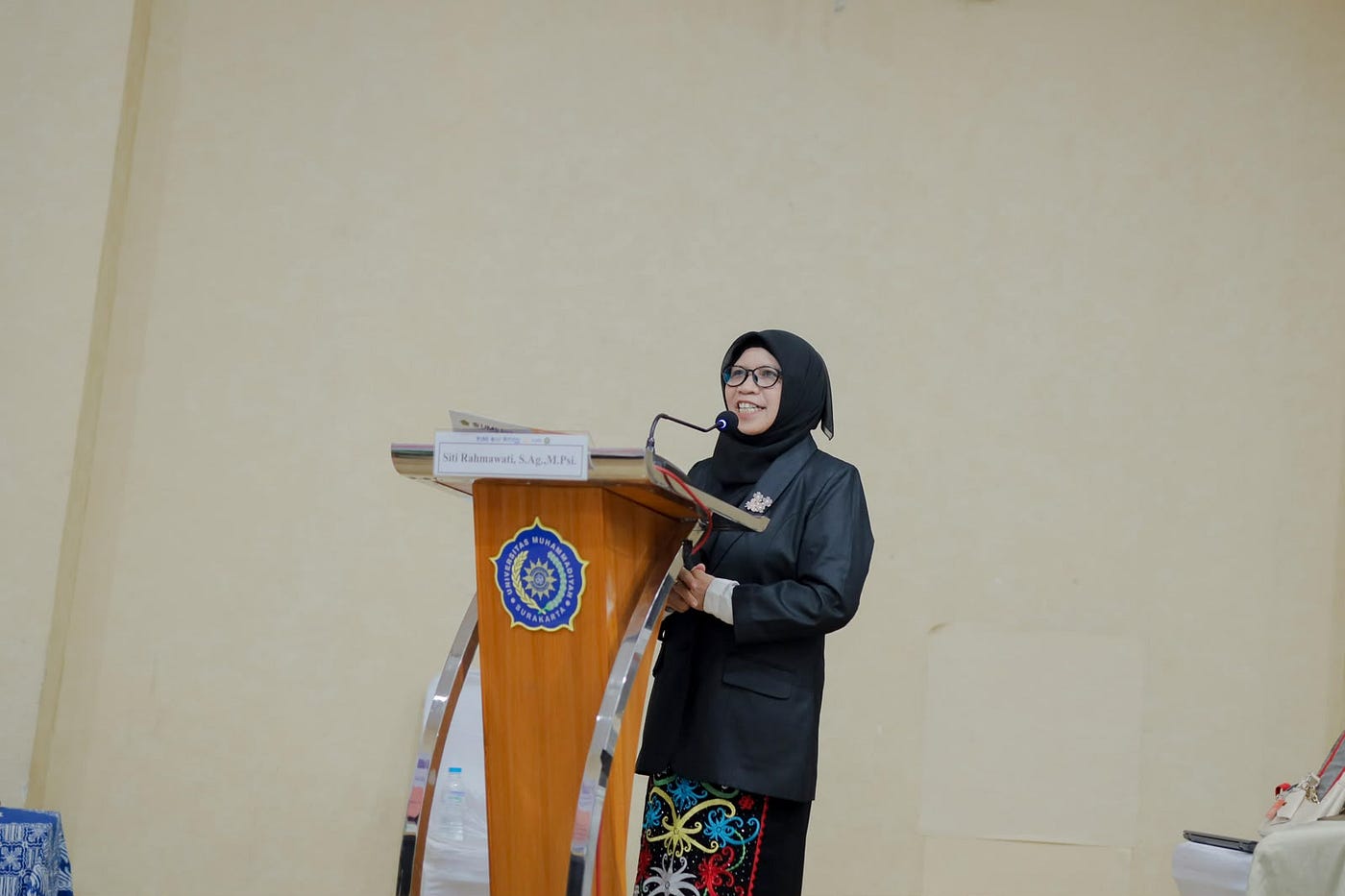 Promosi Doktor di UMS, Siti Rahmawati Tawarkan Model Bi-Rahmah sebagai Solusi Bullying di Sekolah…