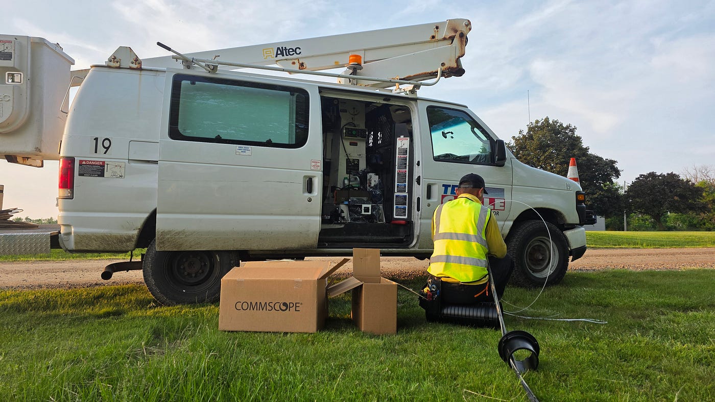 Ribbon Fiber Splicing in the Field: Real-World Lessons, Techniques, and Safety Insights