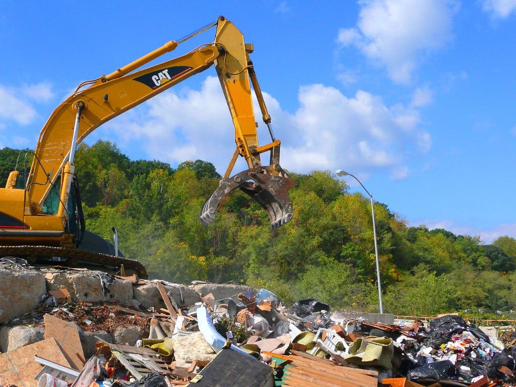 Flameworked Glass, Carnivorous Bees, and $500M Of Bitcoin Lost In A Garbage  Dump | by Clive Thompson | Medium