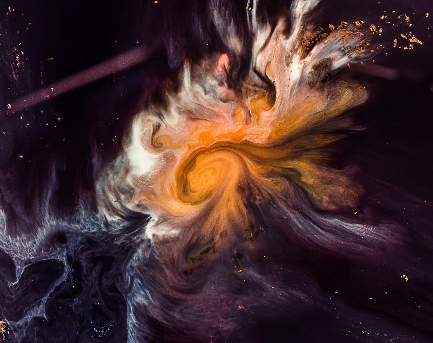 Il futuro dell’Universo e l’esplosione tardiva delle stelle nere