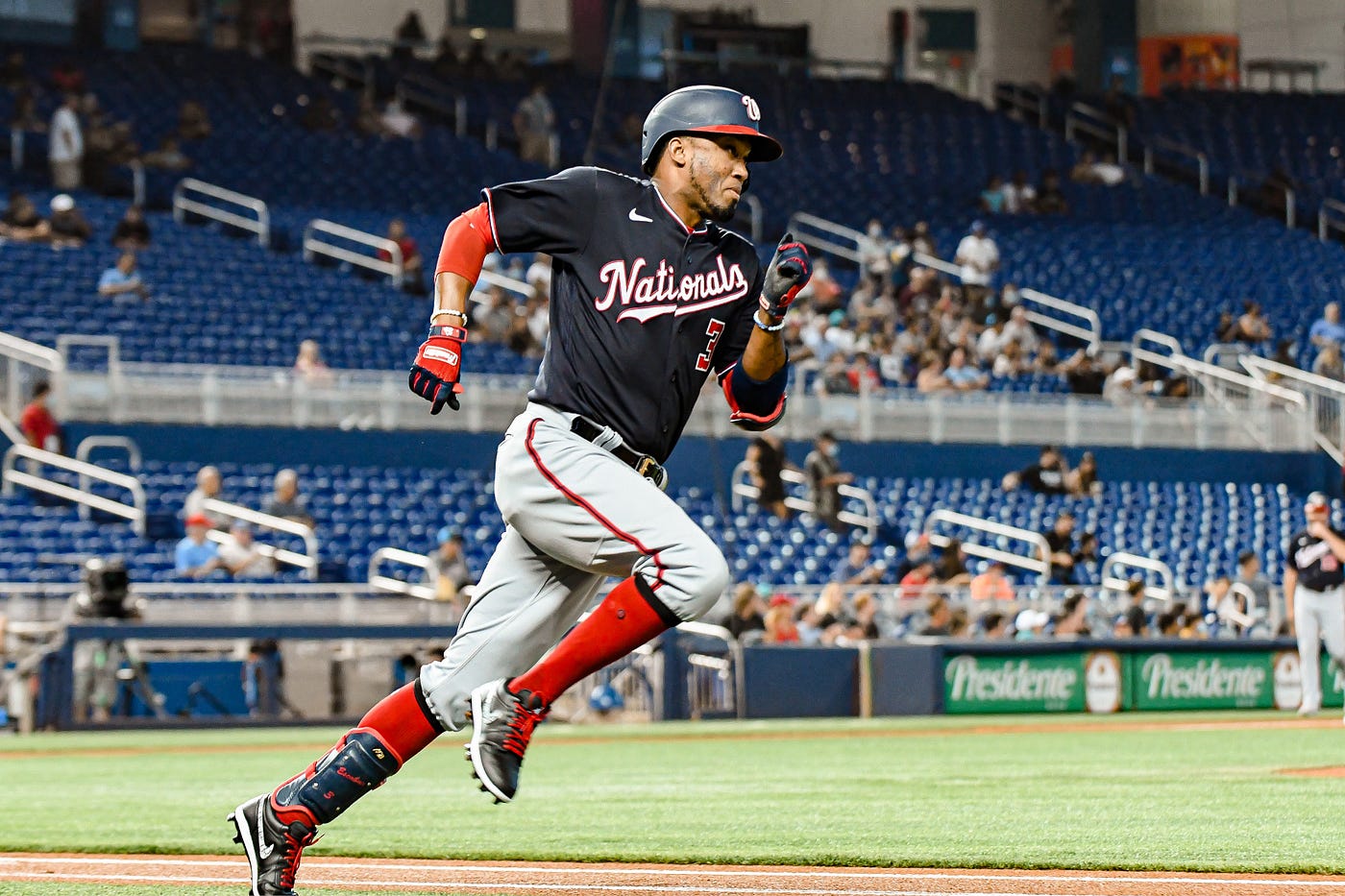 Nats look to keep it rolling against the Mets in Game 2
