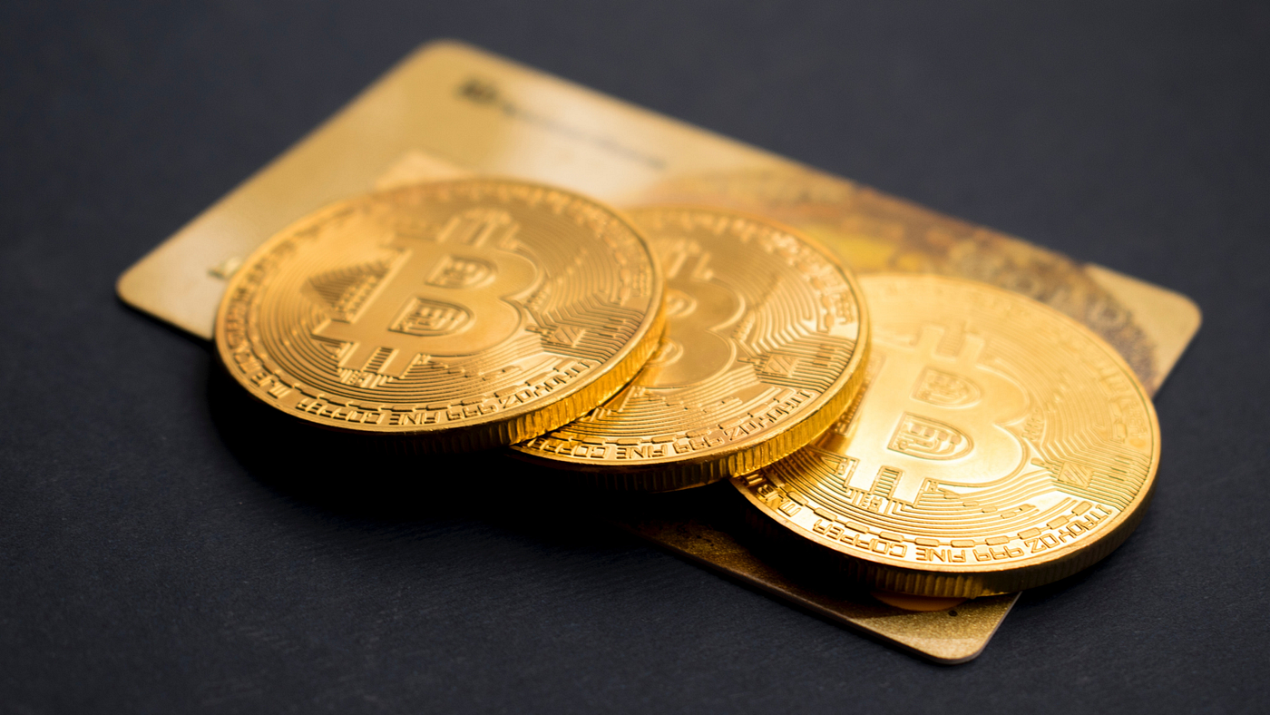 Top 5 Crypto Cards in 2019. Identifying the best crypto card can be… | by  Julie | 4C-Trading | Medium