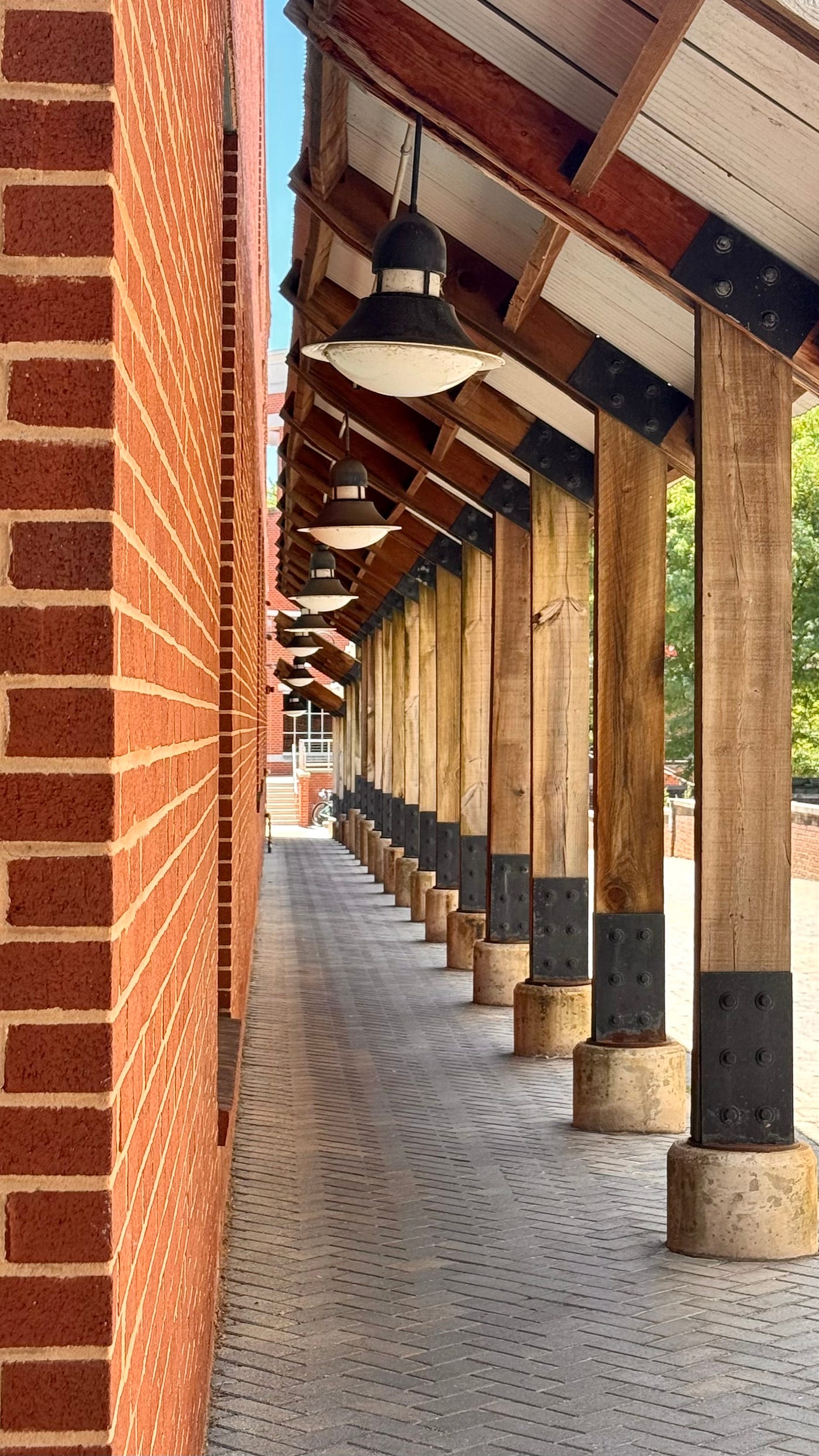 Walkway off Main Street. Photo by author
