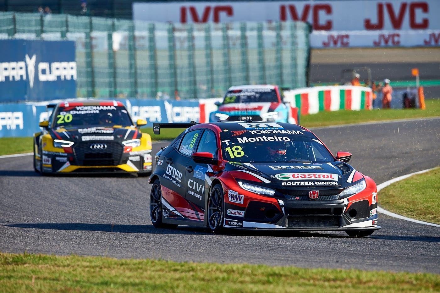 WTCR - Portuguese pride as Monteiro scores emotional WTCR win in