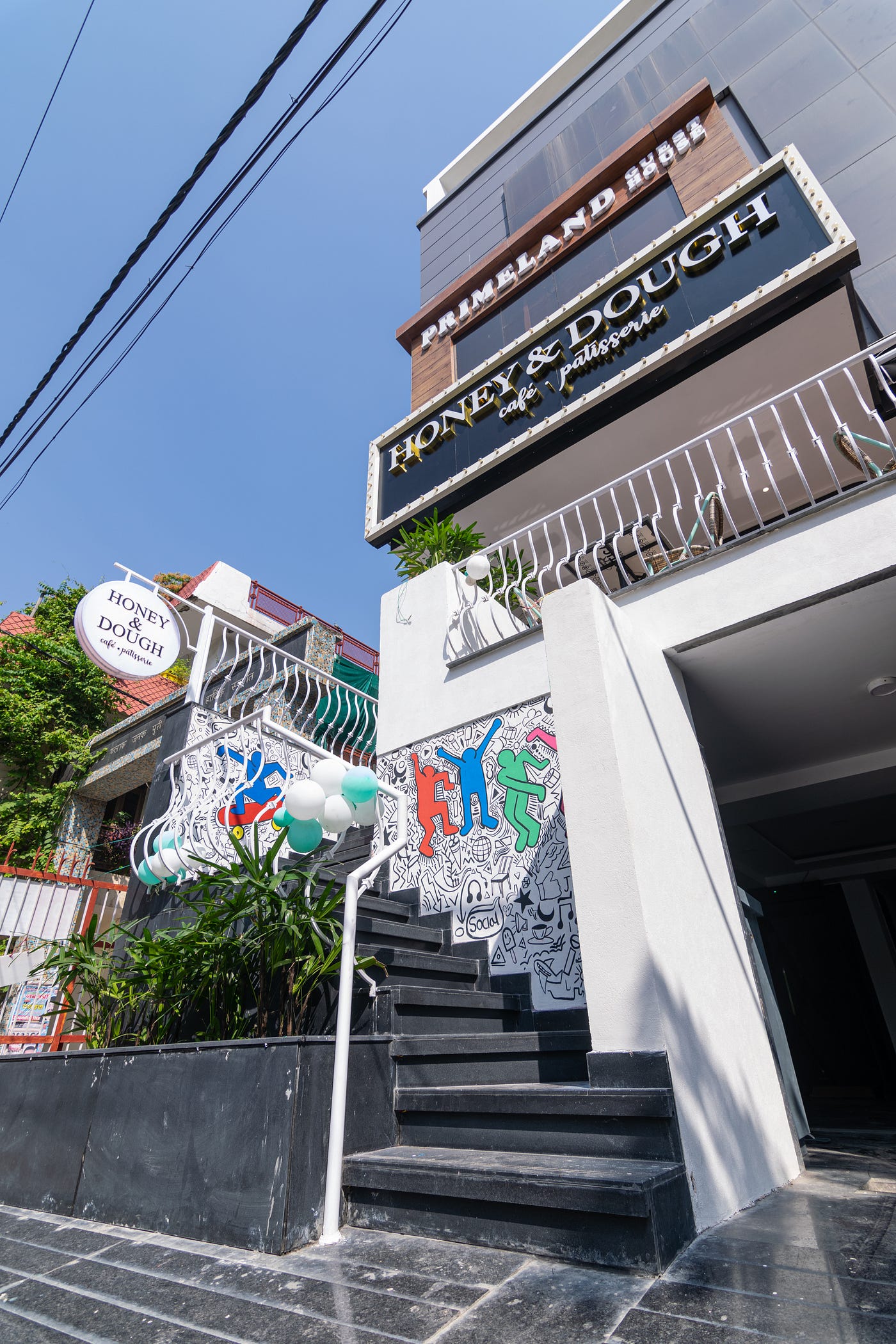 Best Cafe in Greater Kailash | Honey and Dough