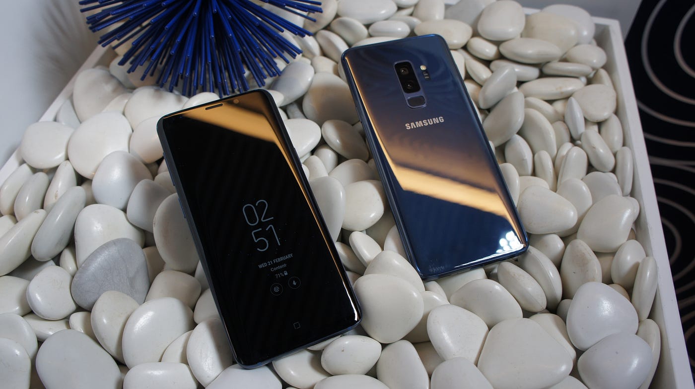 Samsung Galaxy S9: A familiar first look | by Lance Ulanoff | Medium