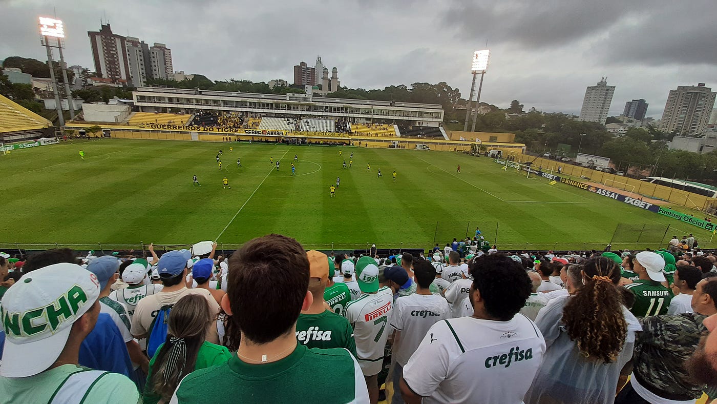 A primeira bancada como visitante em 2022