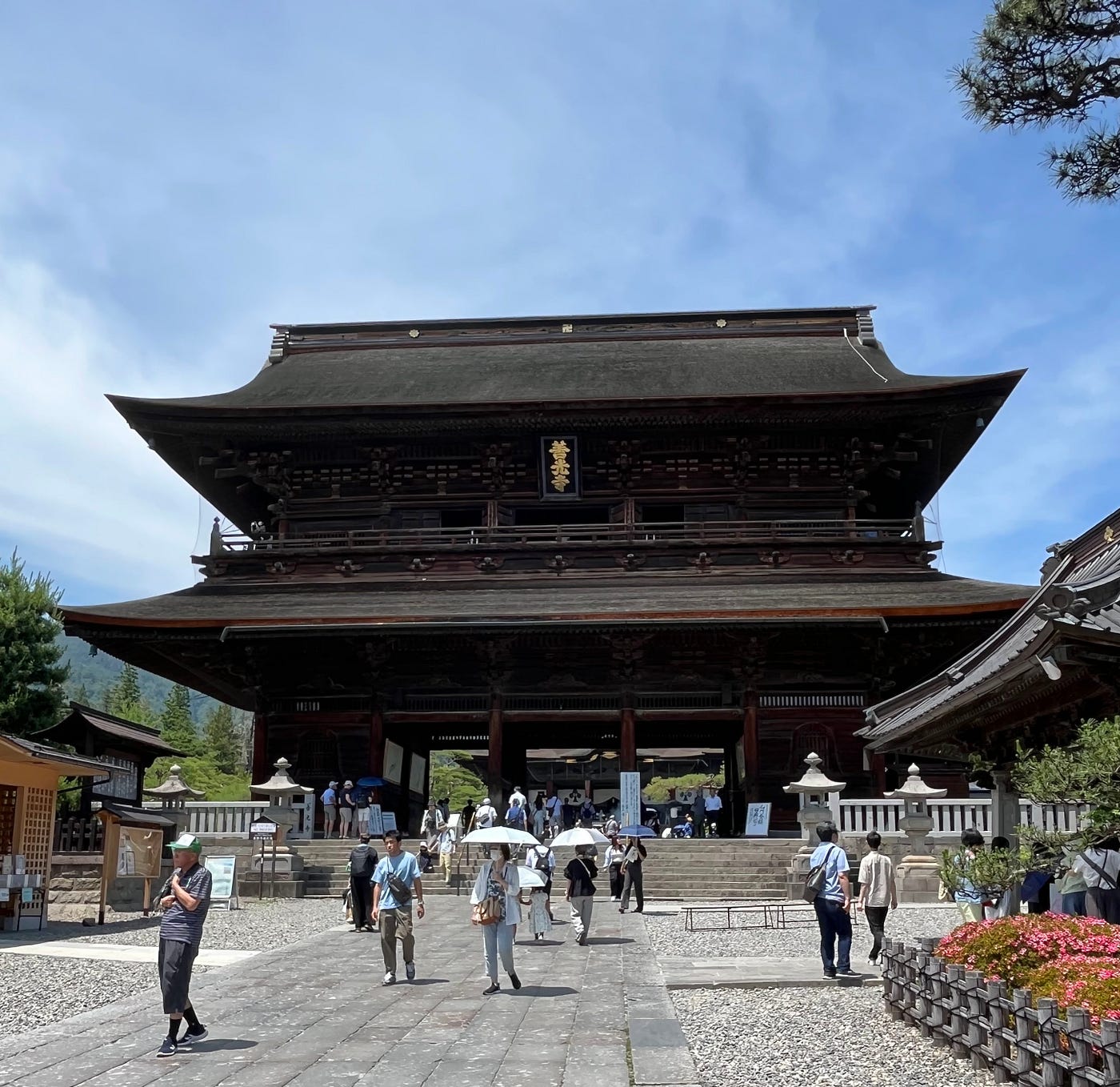 Nagano and Bessho Onsen, June 2025 — From Zenkoji to a Quiet Hot Spring Town