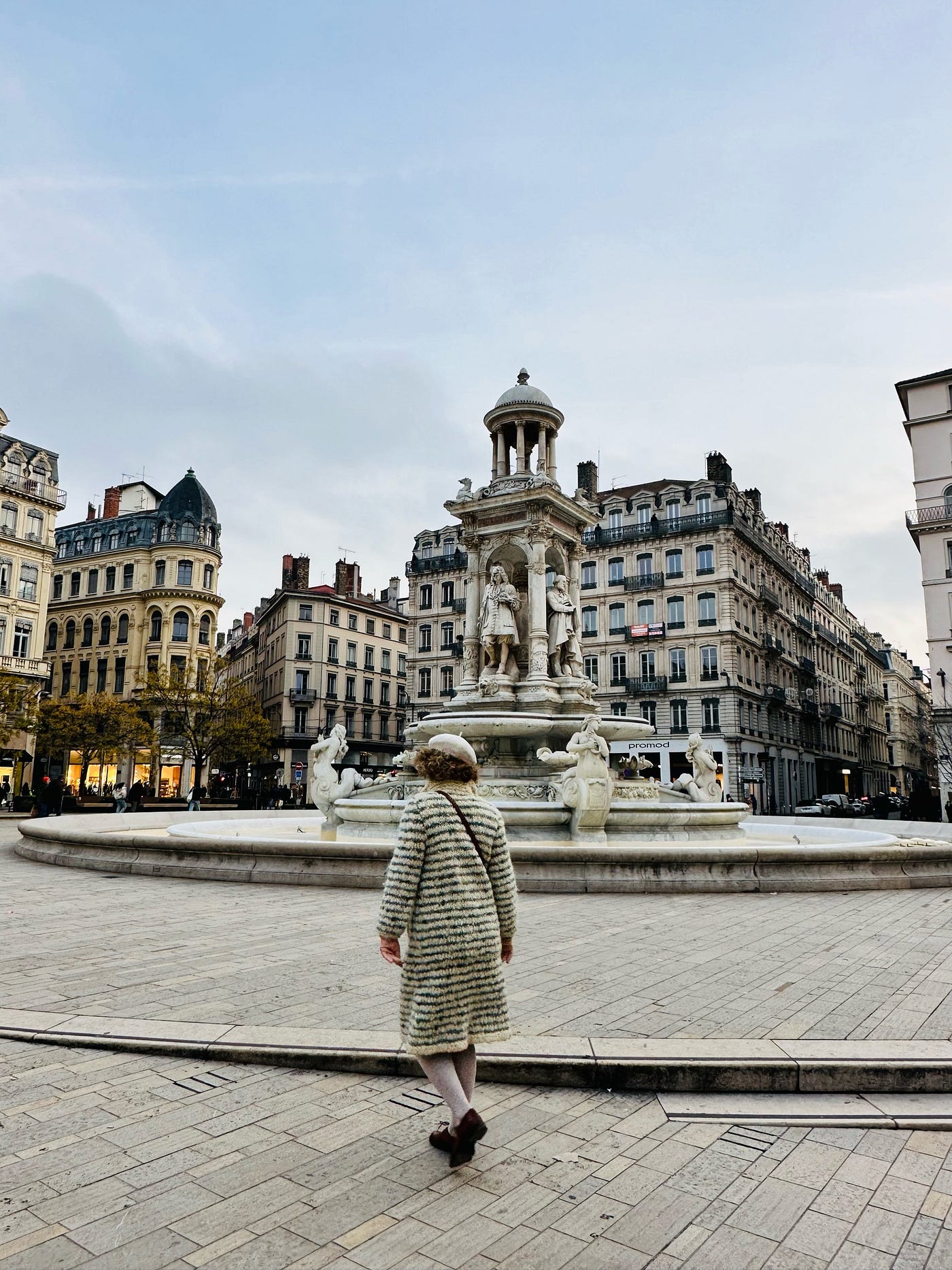 Picture perfect at la Place des Jacobins—Photo by author