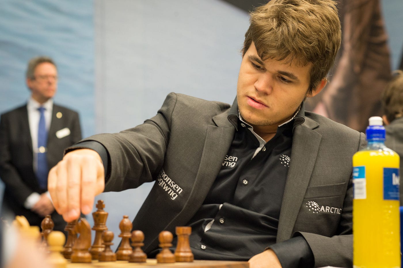 Replying to @High IQ Chess Magnus Carlsen Vs super talent