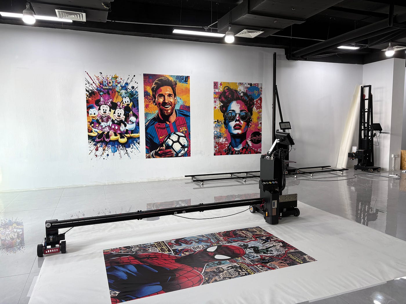 The Rise of Wall and Floor Printers: One Machine, Two Surfaces