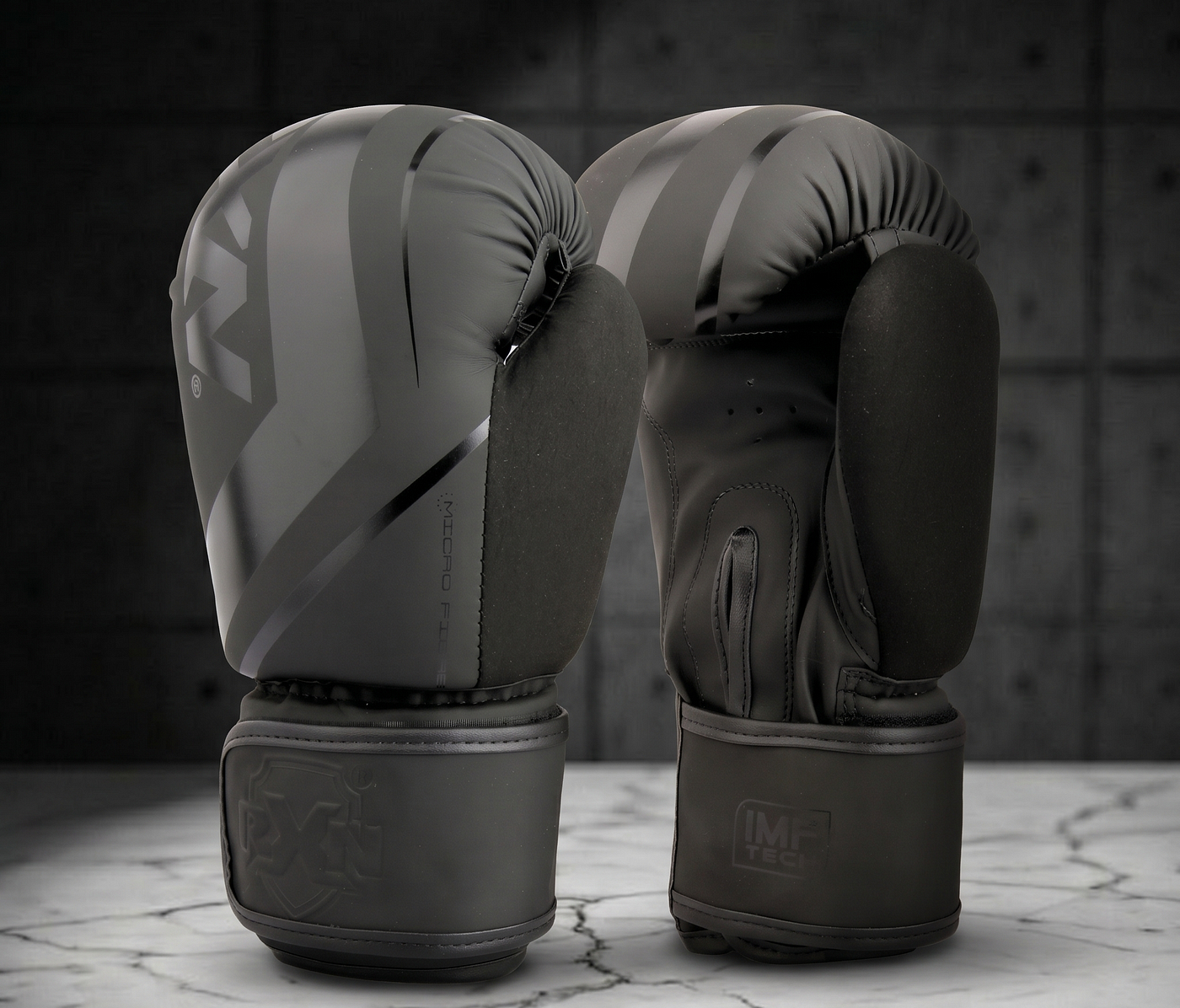 The Ultimate Guide to Choosing the Perfect Boxing Gloves for Training & Competition