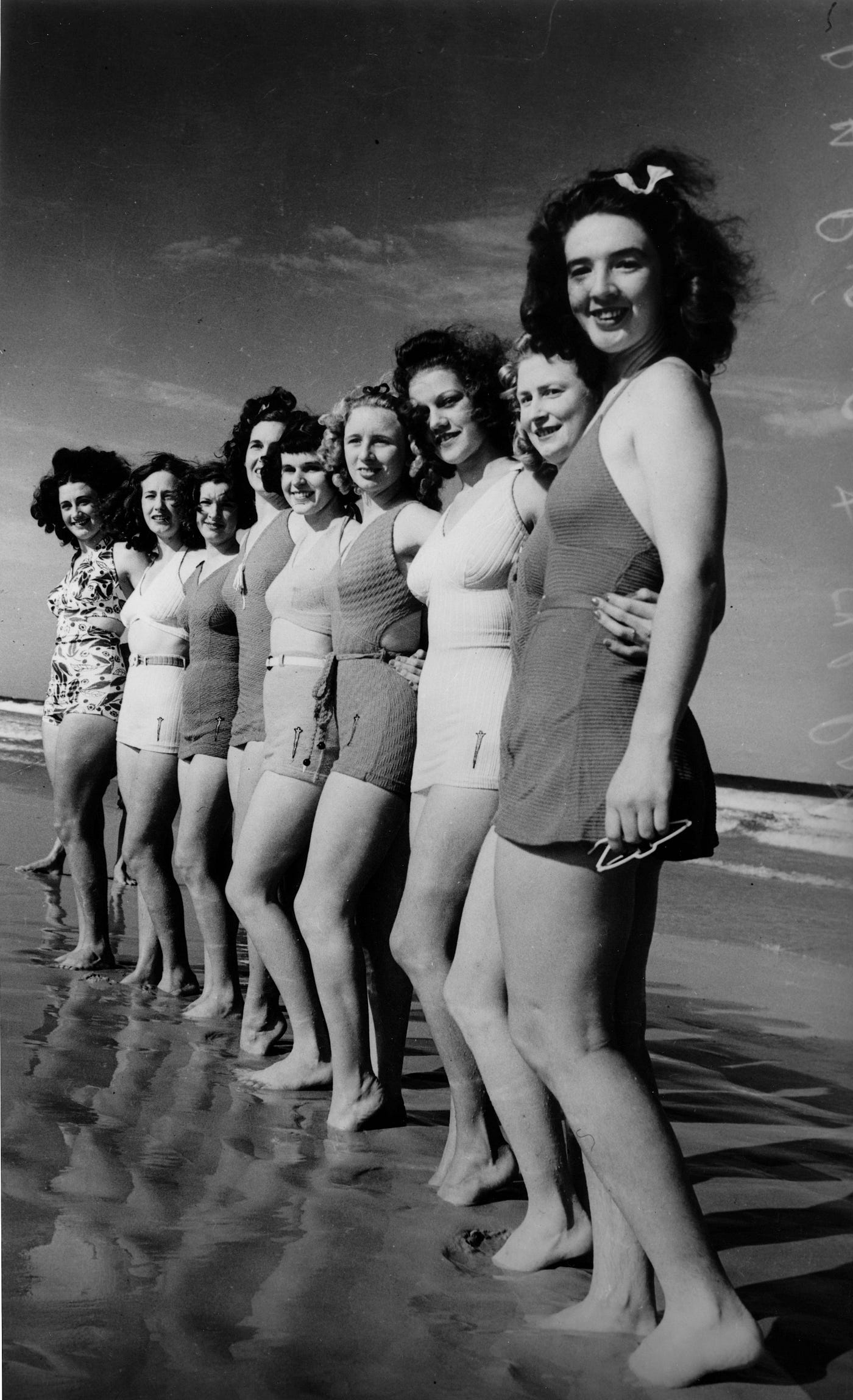 1940's Swimwear. The 1940s was the era when the midriff…, by Ria Bohra