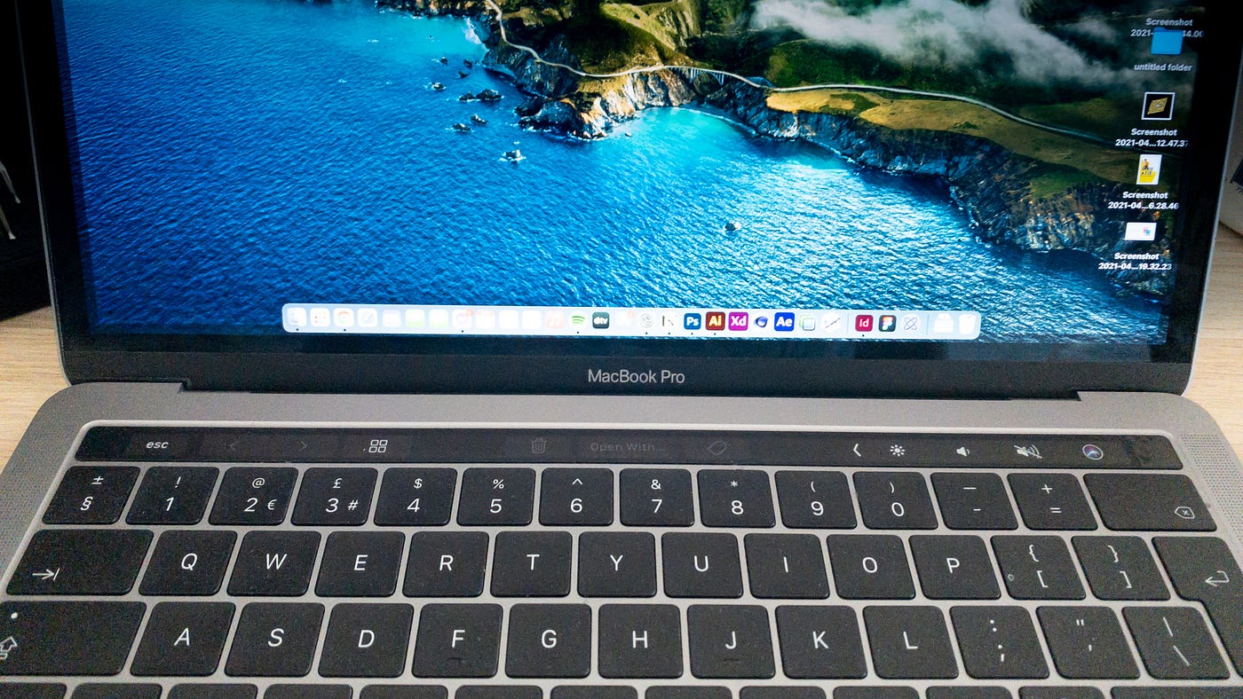 Bezel of Macbook Pro cracked.