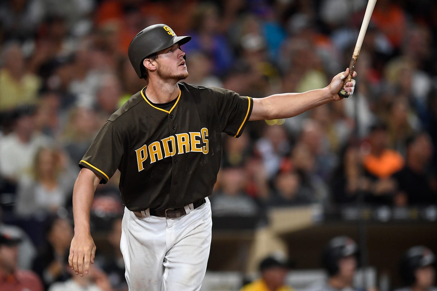 Watch Padres outfielder Wil Myers take a home run off his head