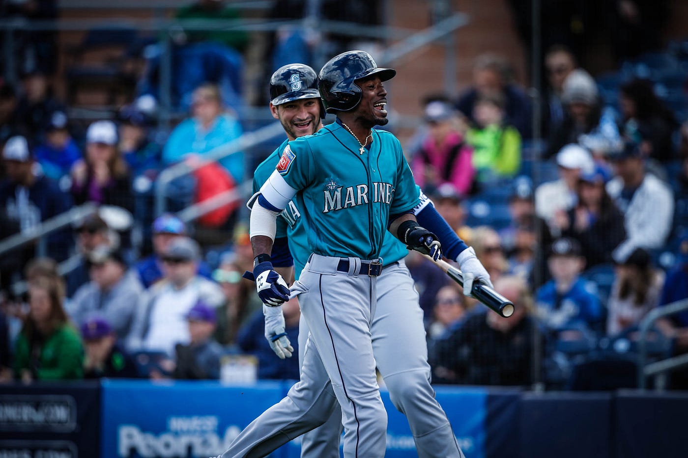 Photo gallery: Mariners beat Padres in spring training opener - Seattle  Sports