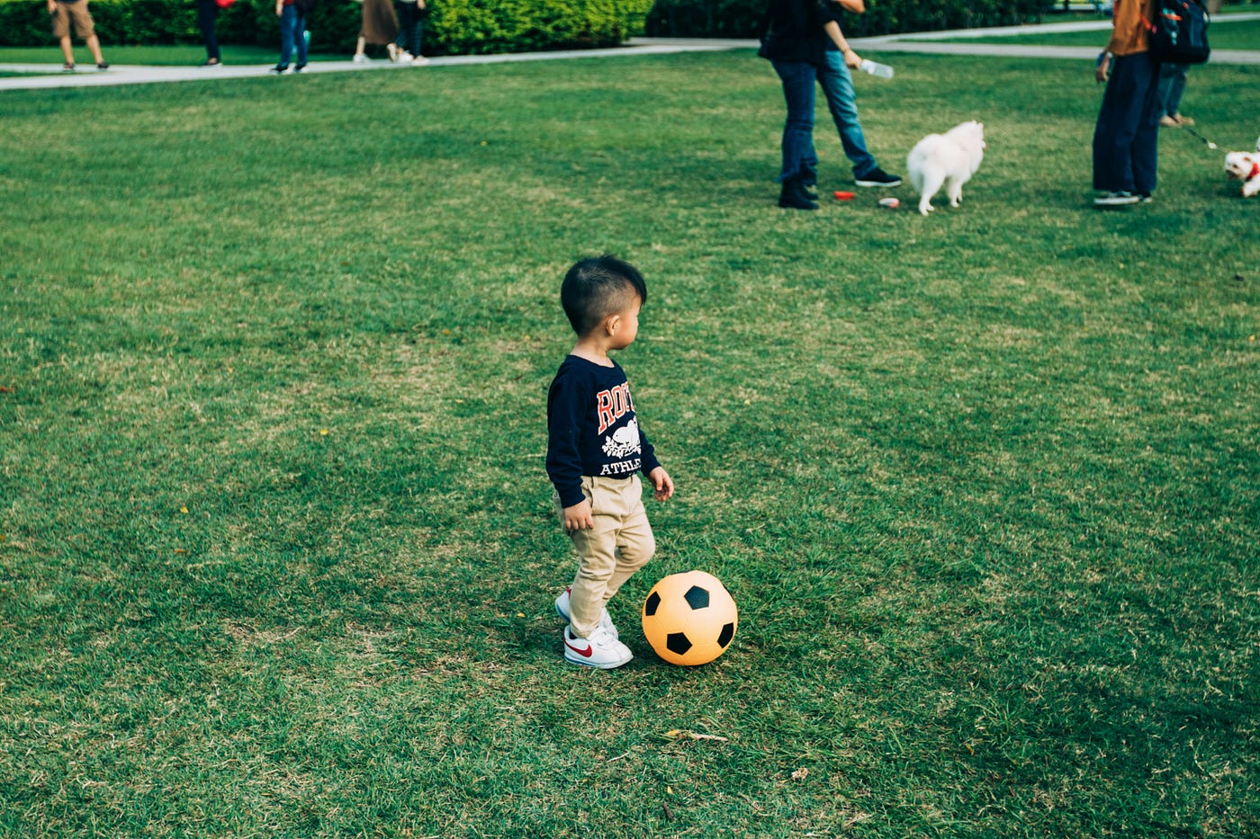 Why Parents Should Get Their Kids Into Soccer Early