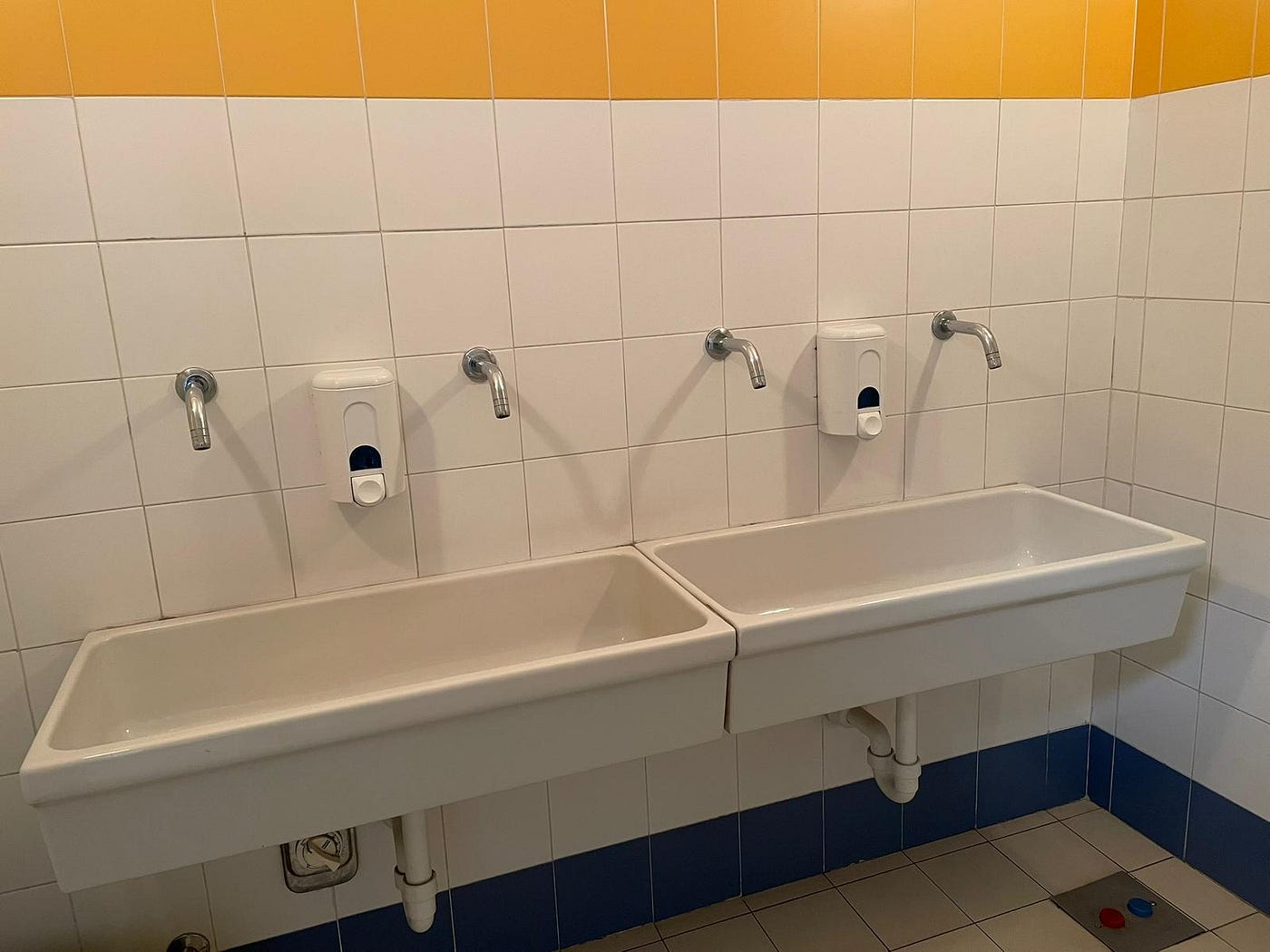 Brusaporto, nuovi dispenser nei bagni pubblici