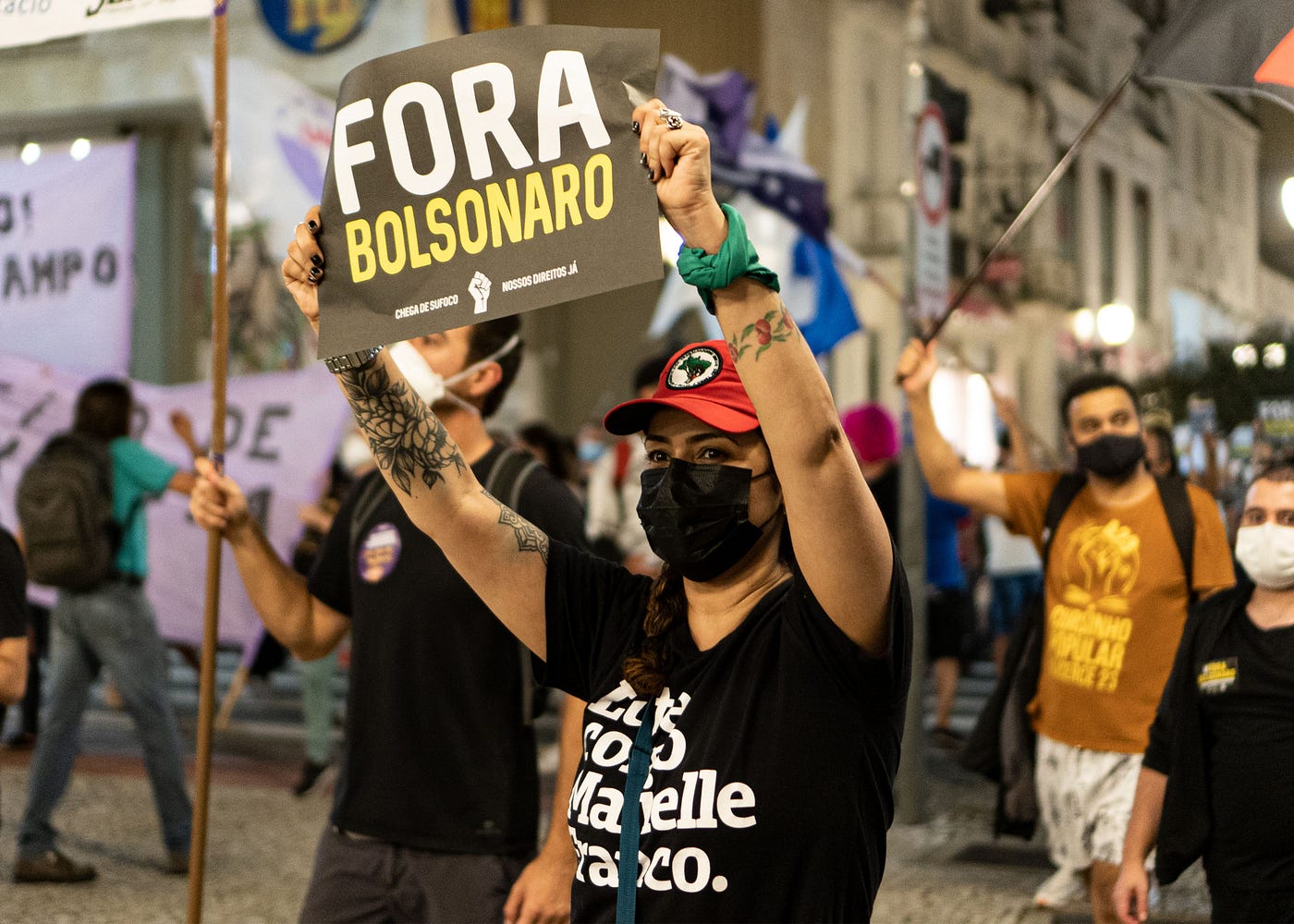 SISTEMAS ELEITORAIS E CRISE DE REPRESENTATIVIDADE NO BRASIL E NOS ESTADOS UNIDOS
