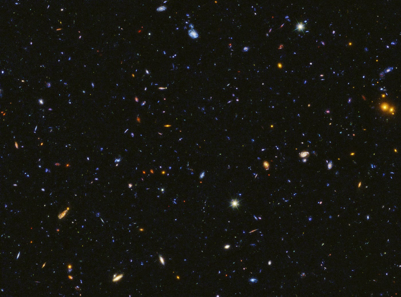 Una porzione del campo GOODS-South (NASA, ESA, P. Oesch, M. Montes)