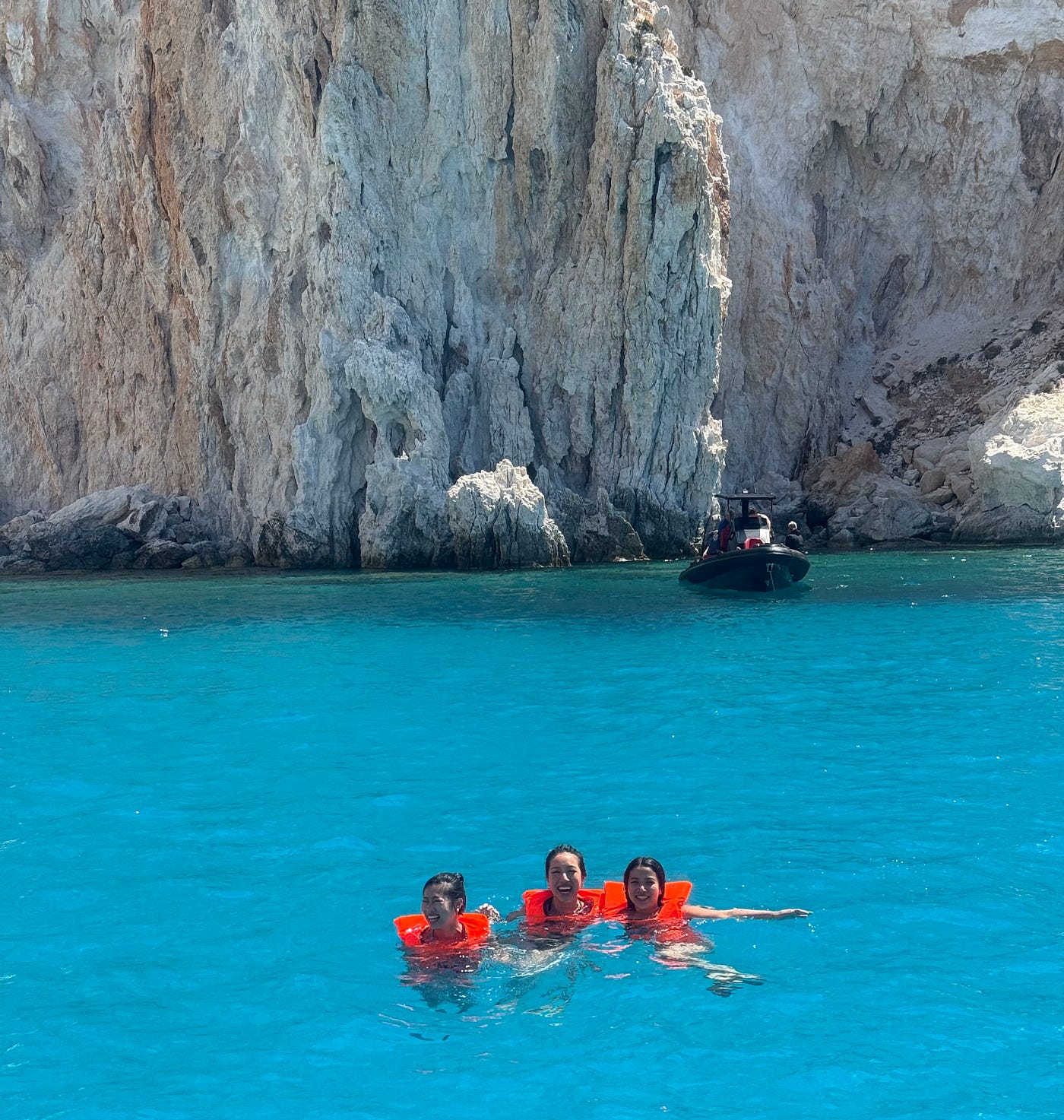 The Ultimate 5-days Milos, Greece Travel Diary: a girls trip