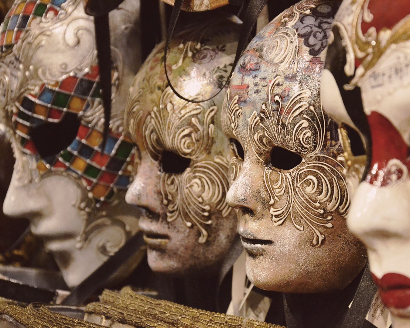 The Complete Guide to Venetian Carnival Masks - The Creative