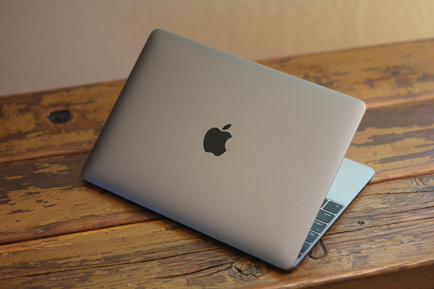 Comment réinitialiser son MacBook ? | by ZACK | ZACK | Medium