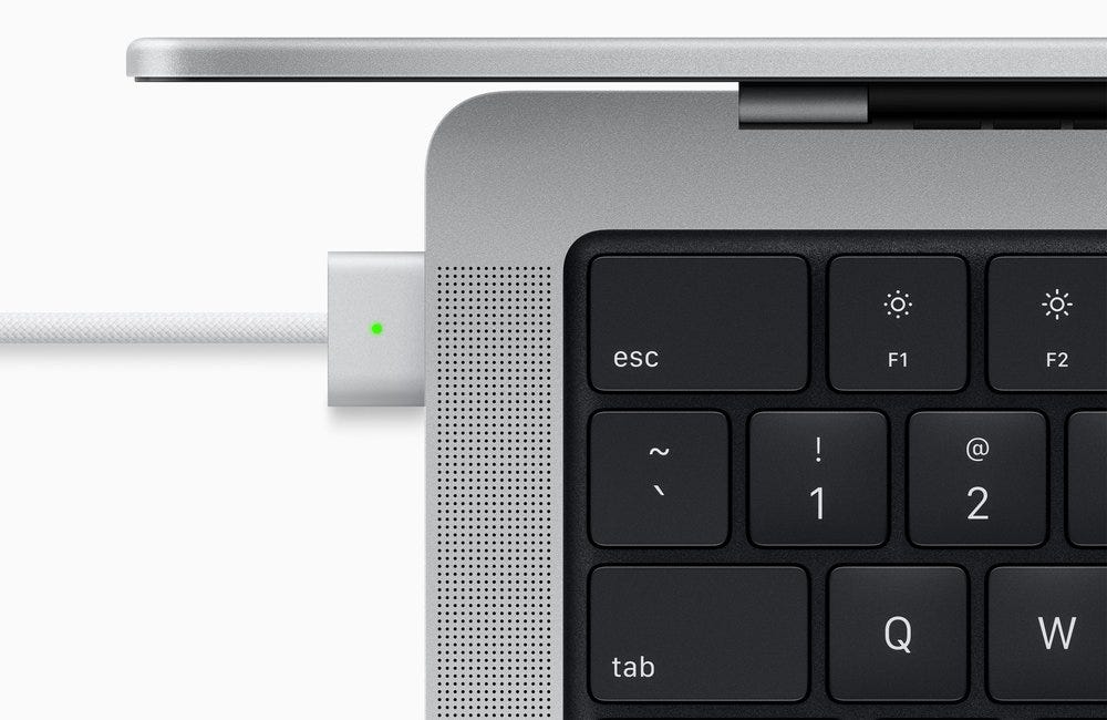 Mac (Apple) - 【Tom】MacBook Pro Amazon.com: Apple MacBook Pro Late 2021 with Apple M1 Pro