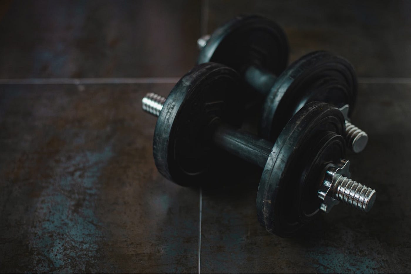 The 6-Minute Dumbbell Workout for Toned Arms and Shoulders | by Michael R  Esco, PhD, CSCS, CEP | Medium