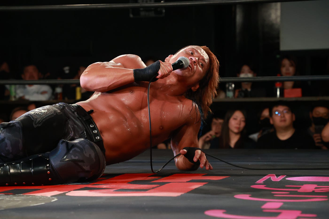 Ishimori runs Ridiculous gauntlet in Shinjuku