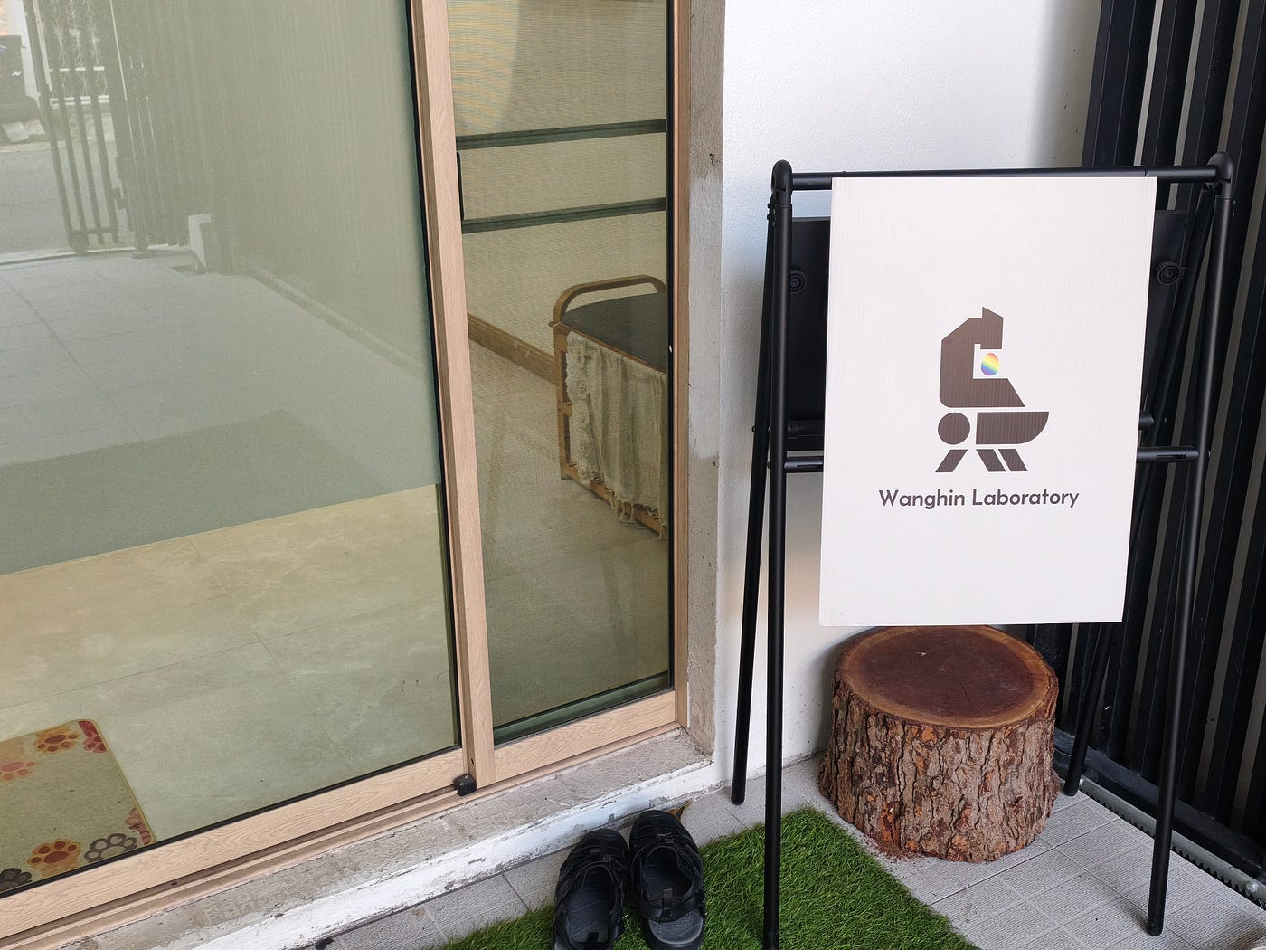 Wanghin Lab: Where Small Things Are Held Gently