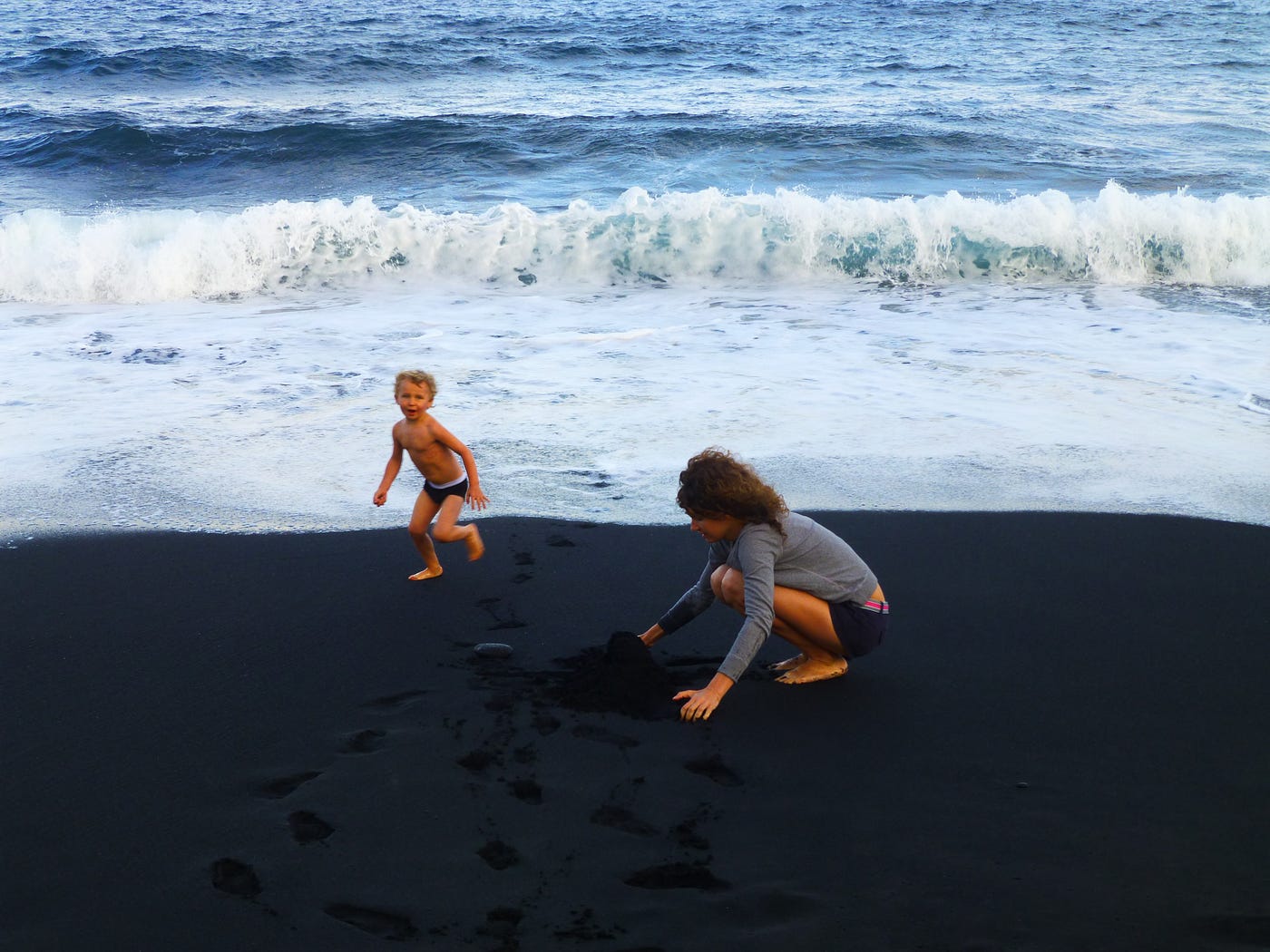 Big Island Top Beaches to Try With/Without Kids | by Grazy Goat | Grazy  Goat | Medium