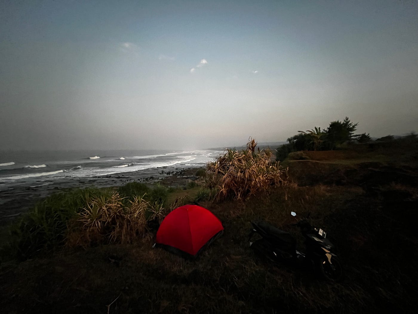 Silent Camping in South Garut, West Java: Staying in a place of nowhere and Eating Ulva