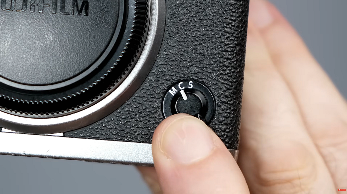 This menu only does anything in continuous autofocus (AF-C).