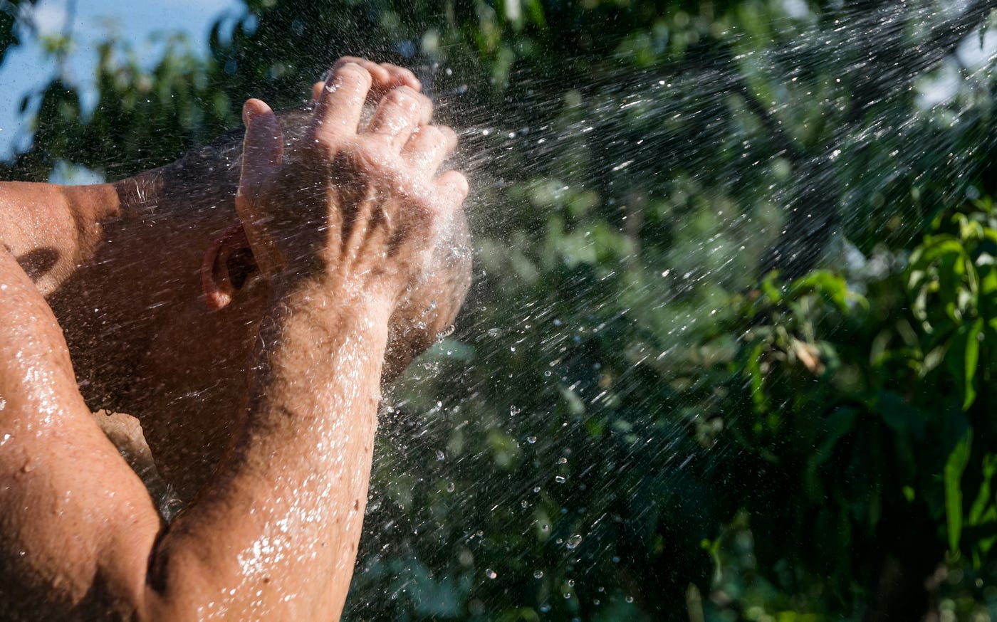 4 Best Things About Taking Cold Showers by Bryan Dijkhuizen Mind Cafe Medium