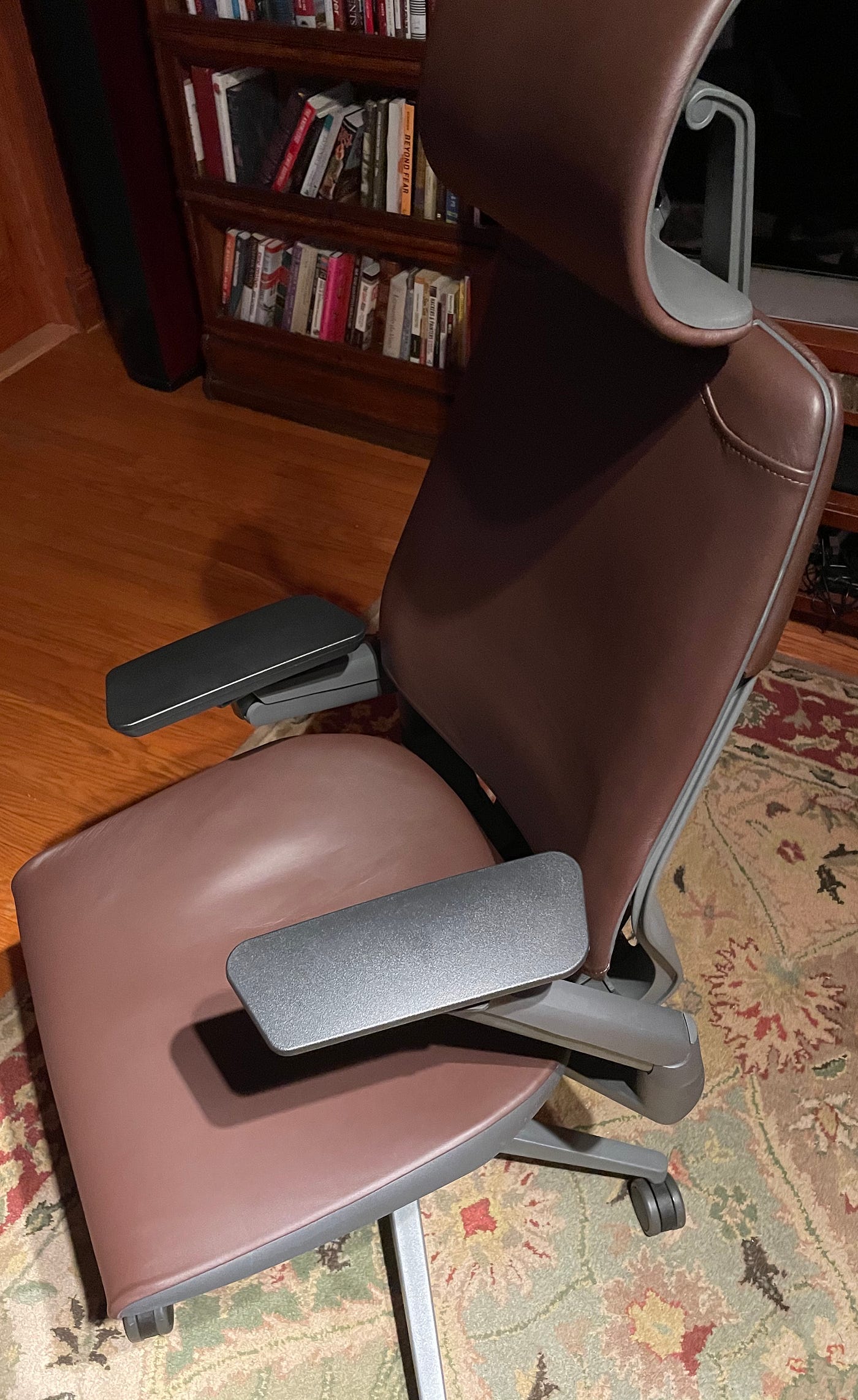  Steelcase Gesture Office Desk Chair with Headrest in
