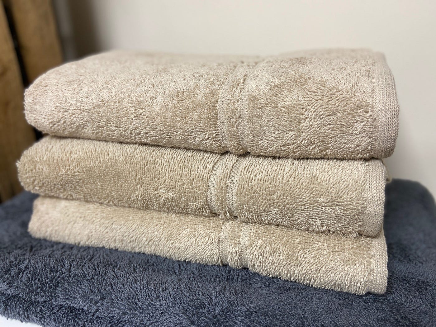Elevate Your Bathing Experience with Luxurious Bath Towels
