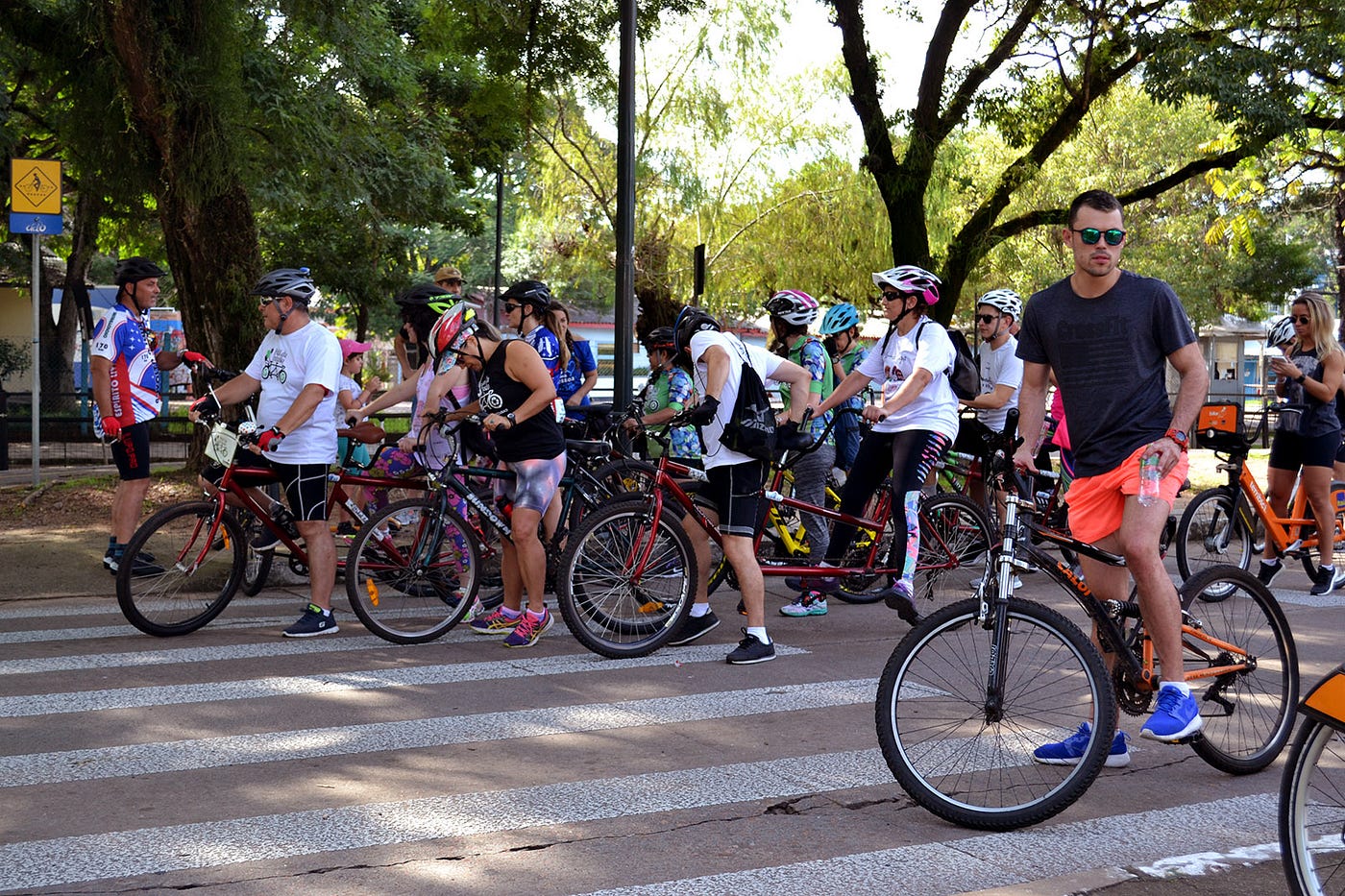 Pedal inclusivo cresce em Porto Alegre | by Gabriela Stähler | Redação Beta  | Medium