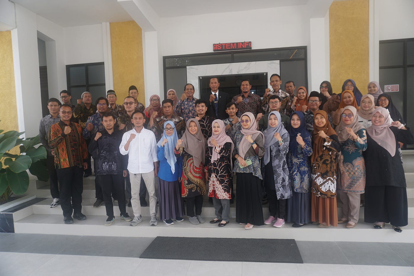 Datangi UM Jatim, Wamen Diktisaintek Ceritakan Pendekatan Humanis dan Bermakna kepada Mahasiswa