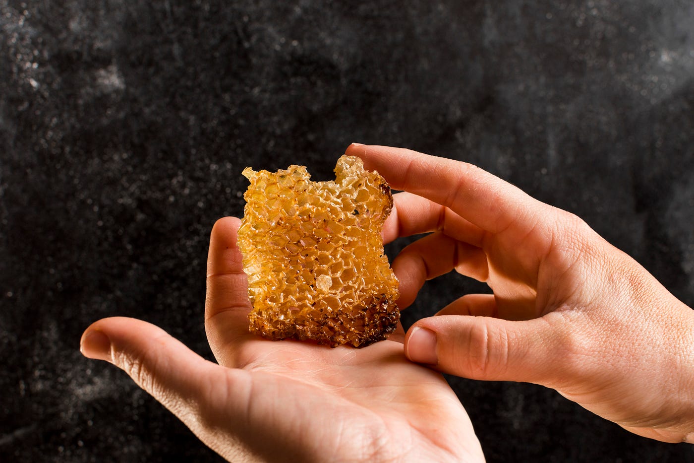 Raw Honey Nutritional Facts & Health Benefits