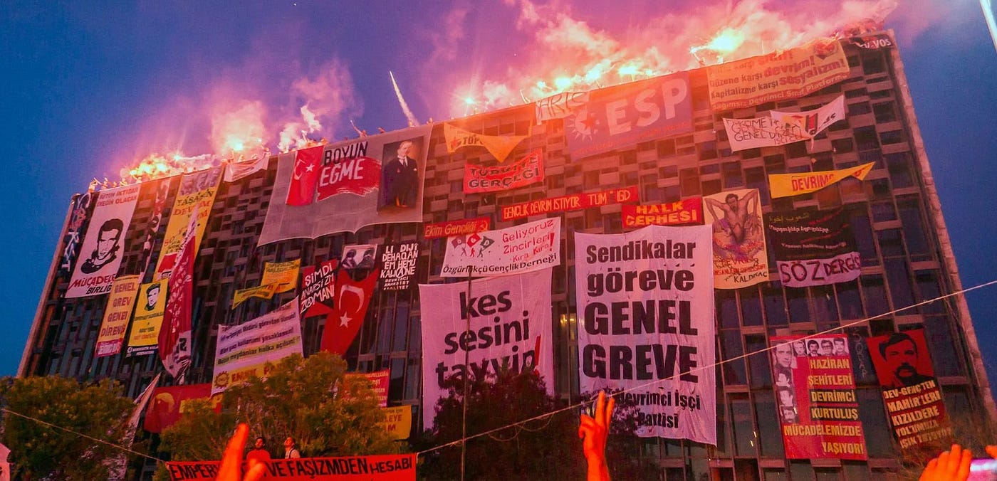 “Boyun Eğme”, AKM, 2013.