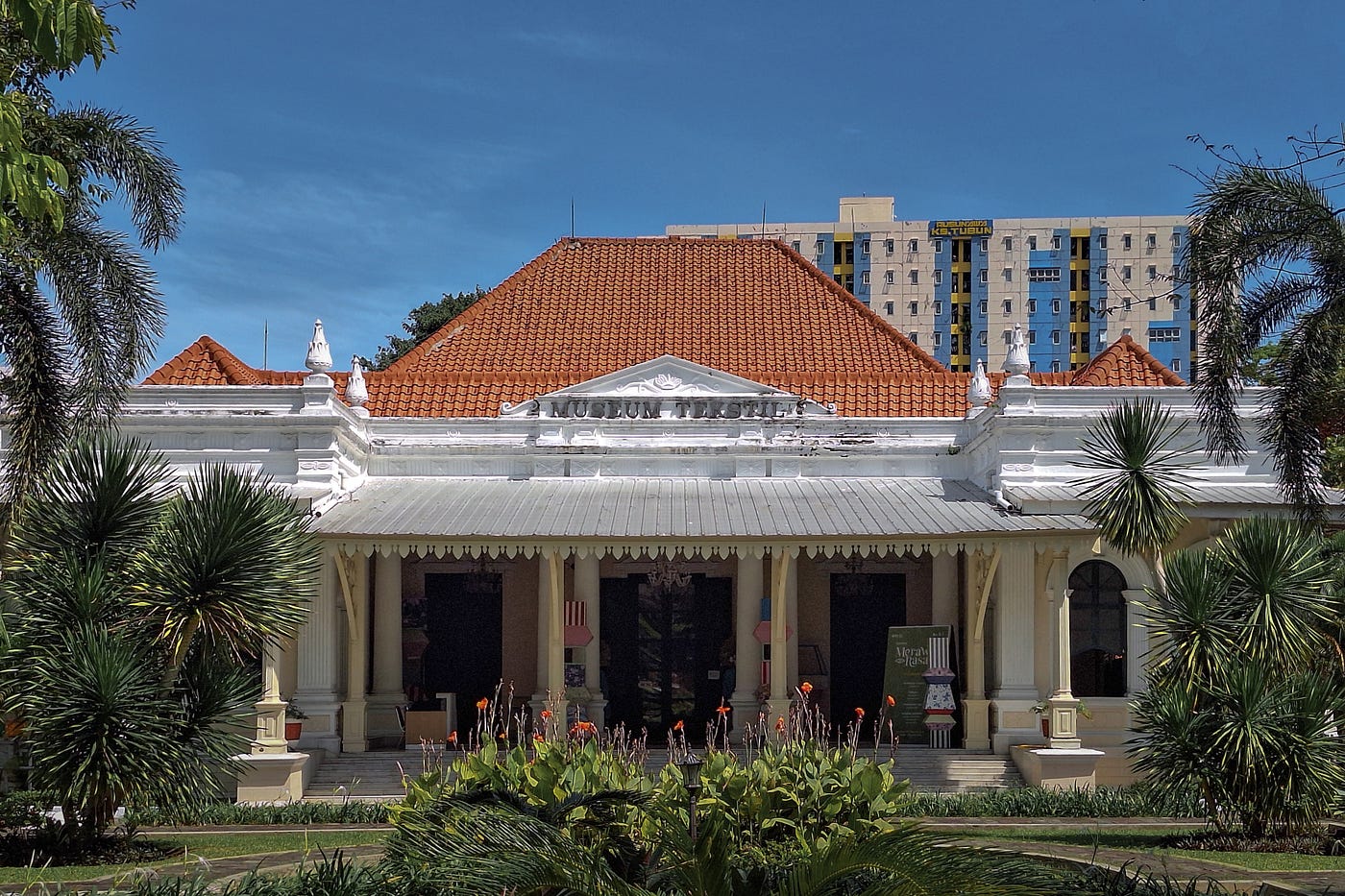 Berkunjung ke Museum Tekstil