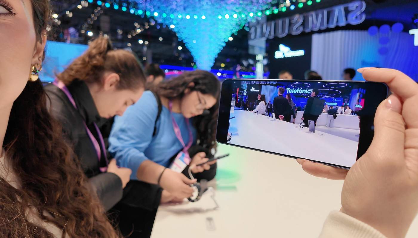 Samsung Display Magestry, Intel, Mediatek and SK Telecom Startups