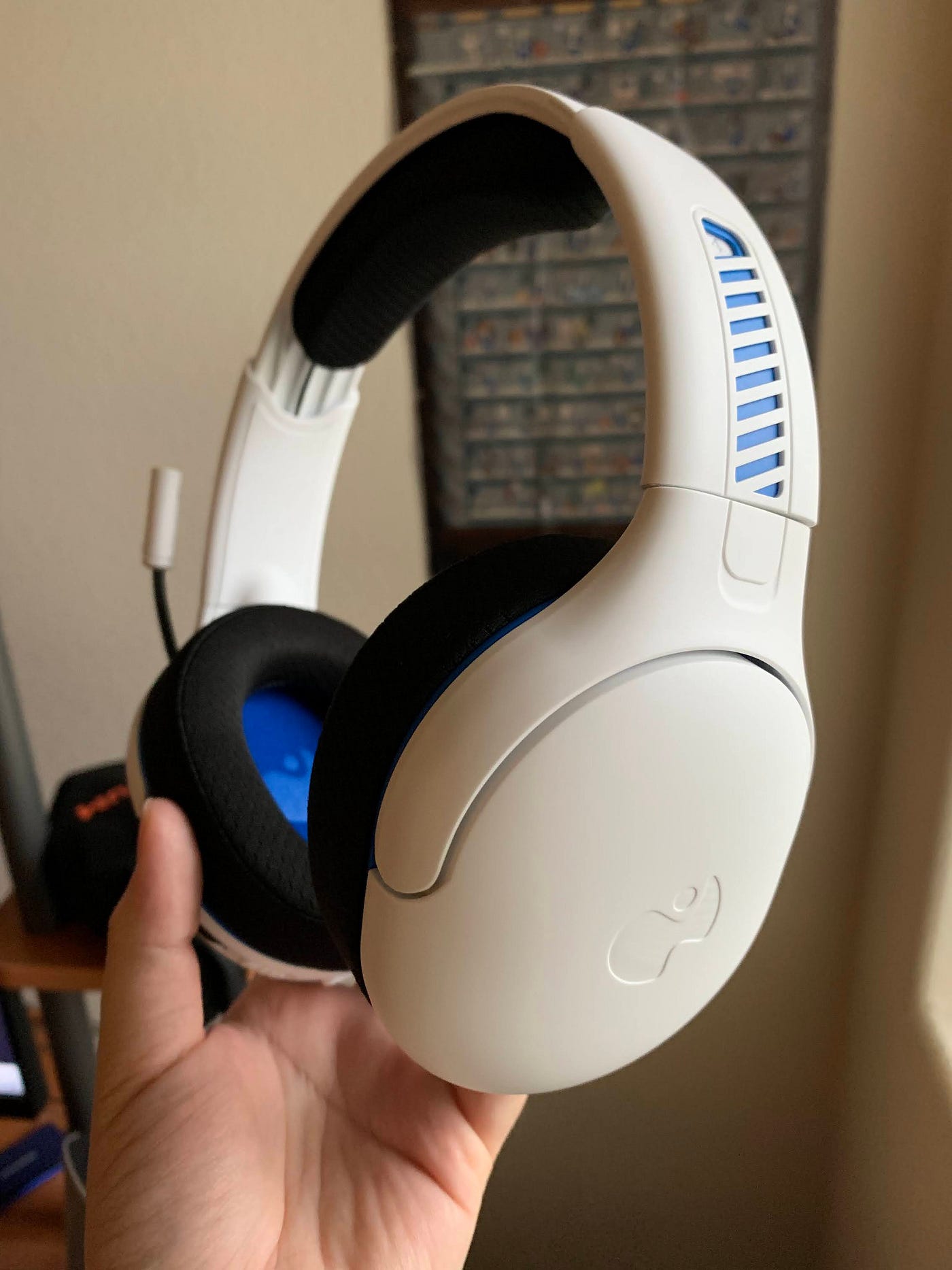 Astro A20 Wireless Headset Review, by Alex Rowe