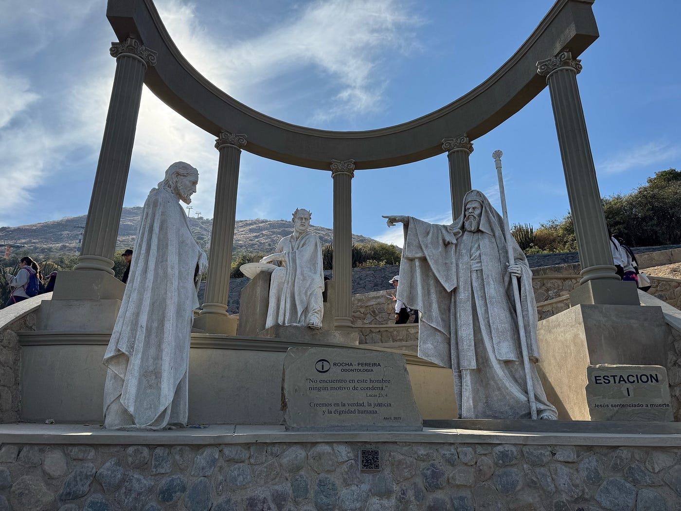Bitácora de reflexiones del Vía Crucis- Cristo de la Concordia