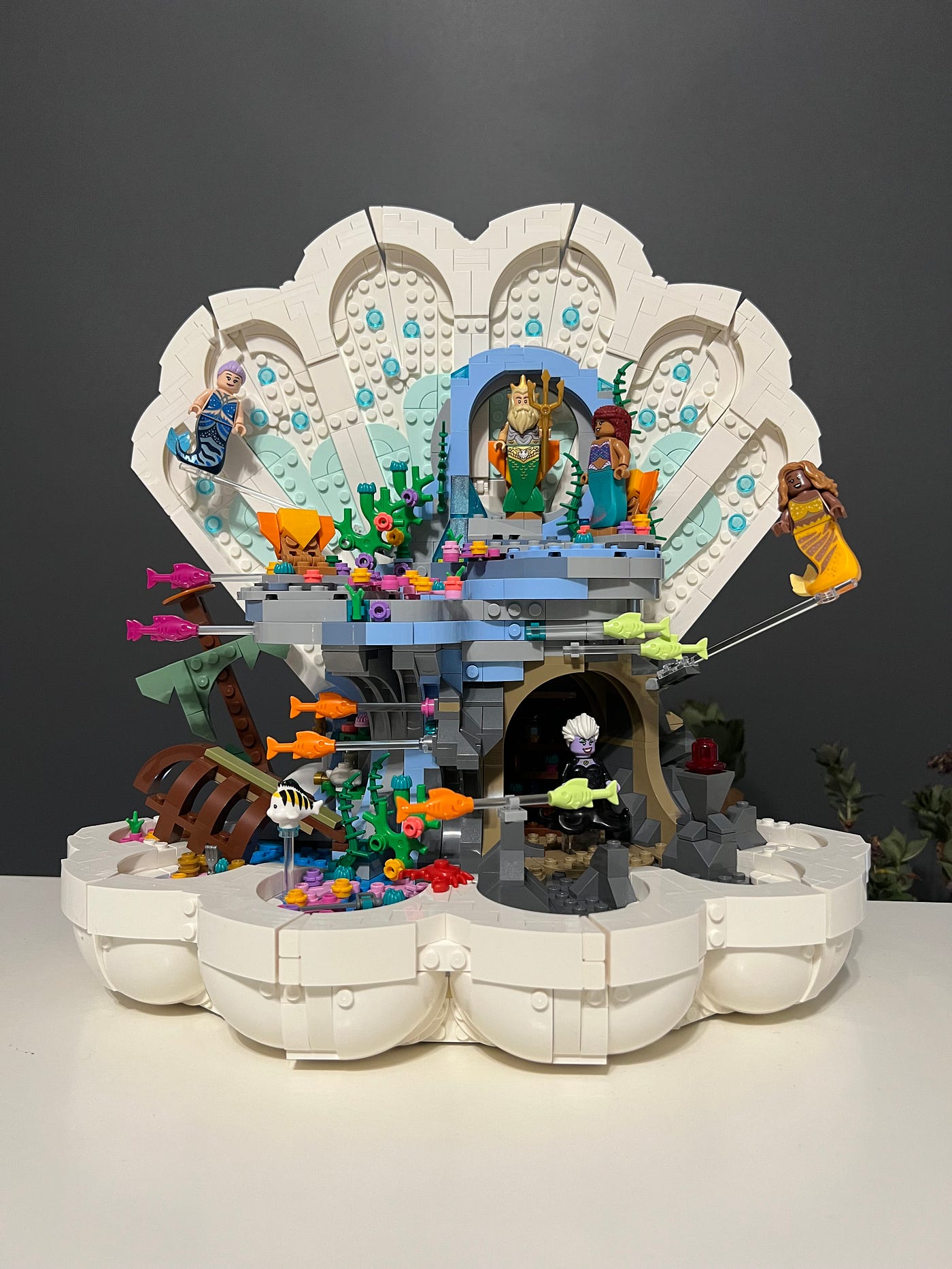 TUBE OF LEGO LIKE – Three Buoys & a Mermaid