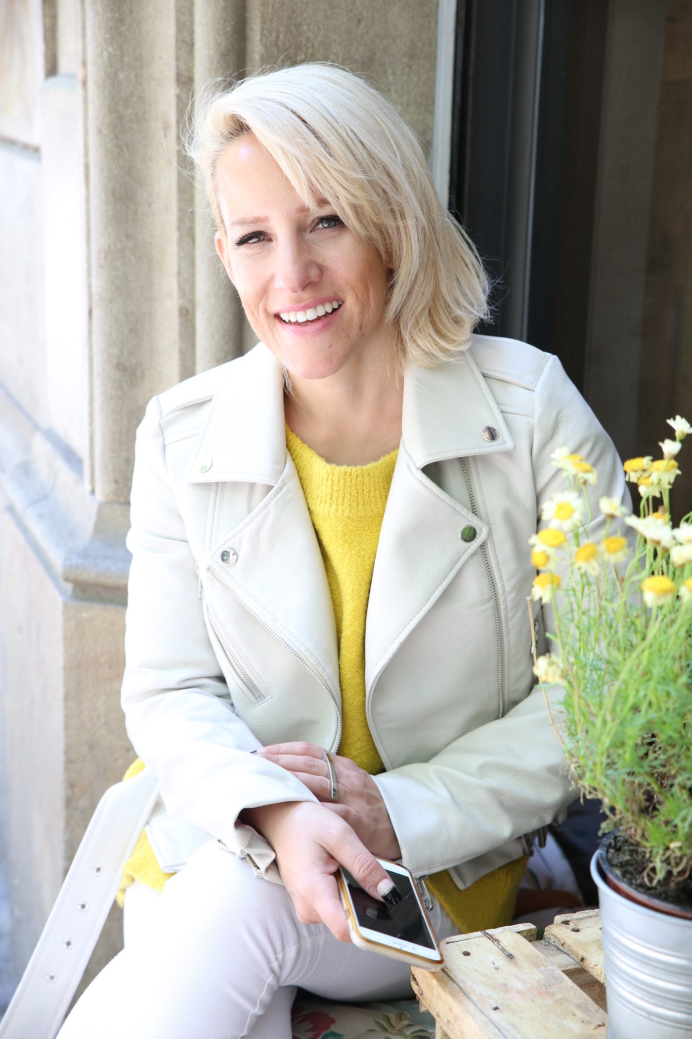 Luna Vega of That Crypto Hustle: “Abolish Women-Only panels” | by Authority  Magazine Editorial Staff | Authority Magazine | Medium