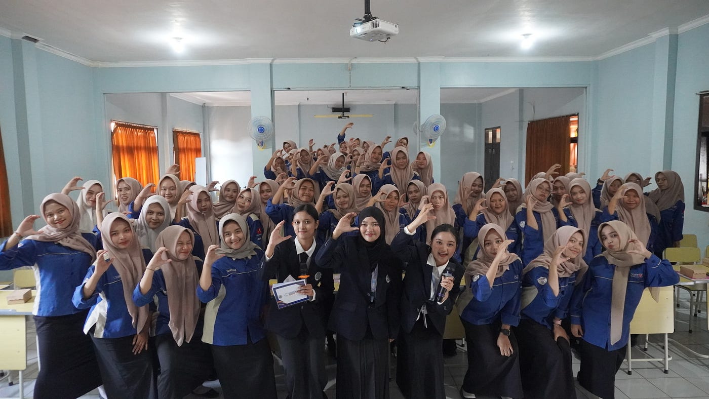 Pengalaman Baik serta Kegiatan Business Model Canvas di SMK Widya Dharma Turen