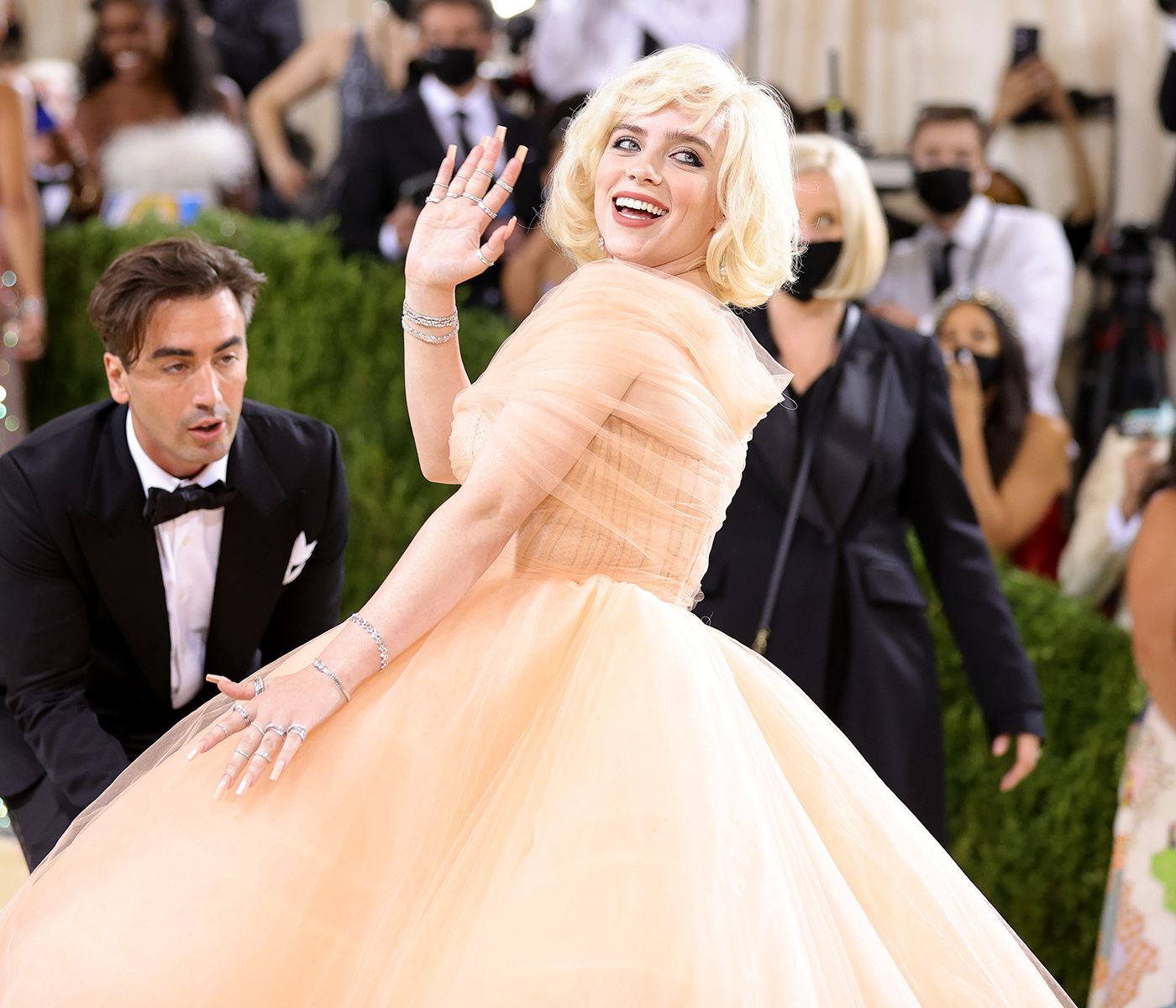 Billie Eilish: best dress of the night at the Met Gala. | Medium Billie Eilish: best dress of the night at the Met Gala. | Medium